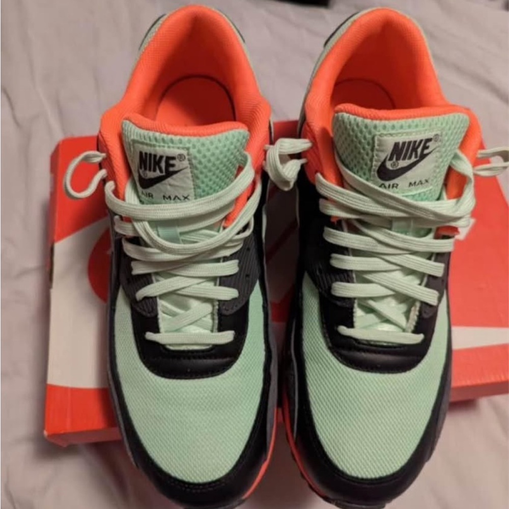 Nike Air Max Mint and Black with Orange Accents size 12